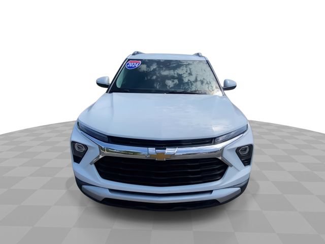 Used 2024 Chevrolet TrailBlazer LT w/ LT Cold Weather Package FWD image 5