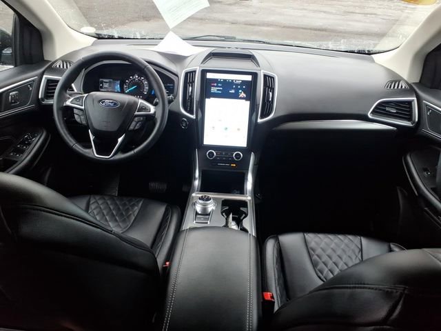 Used 2024 Ford Edge Titanium image 12