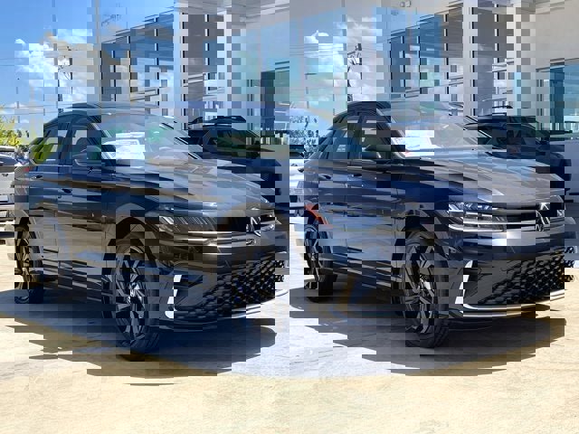 New 2025 Volkswagen Jetta SE image 8