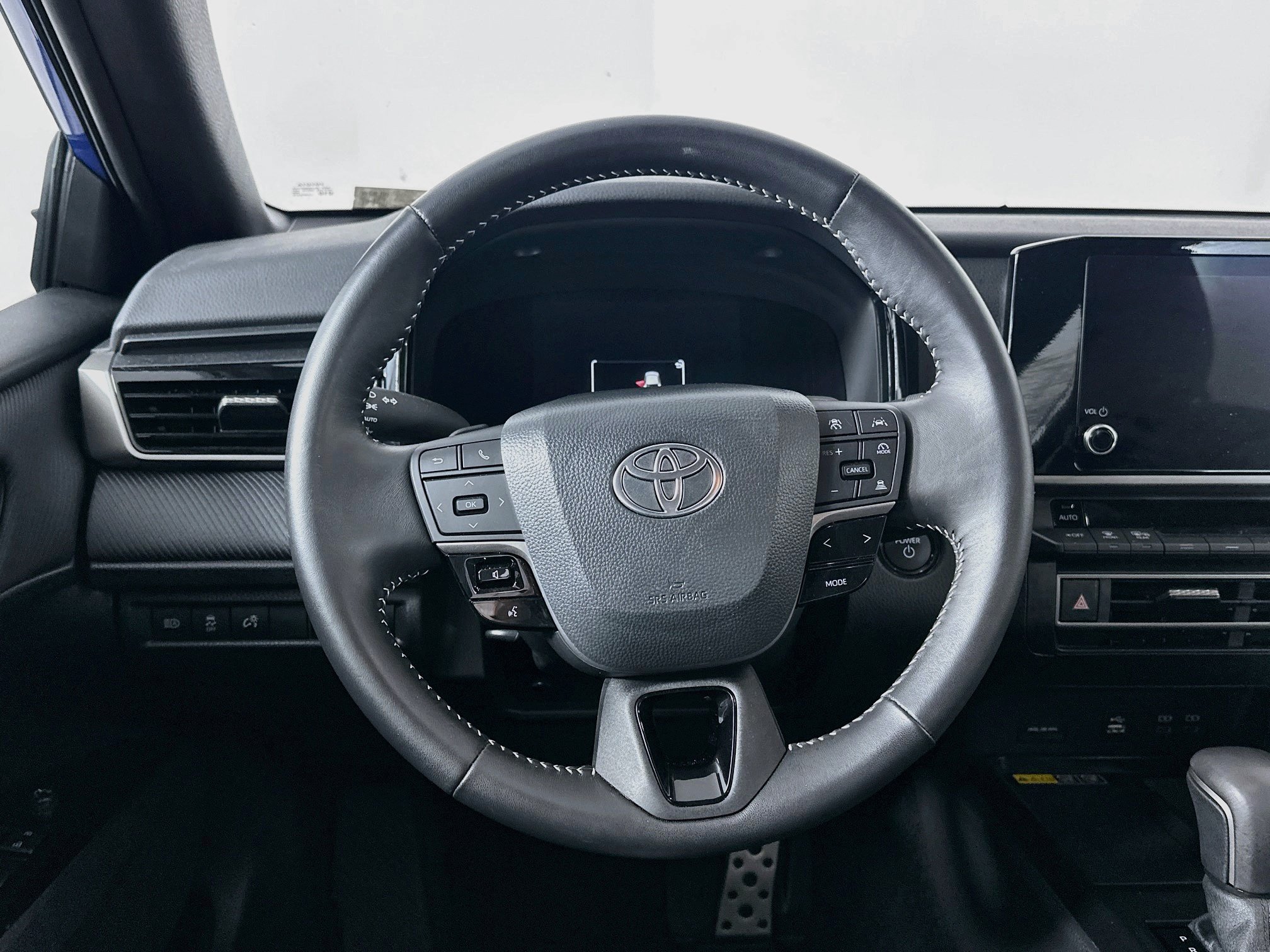 Used 2026 Toyota Camry SE FWD image 18
