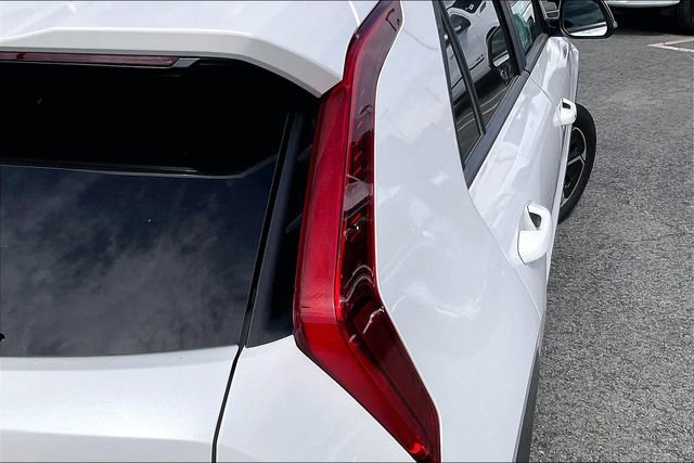Used 2023 Kia Niro EX image 28