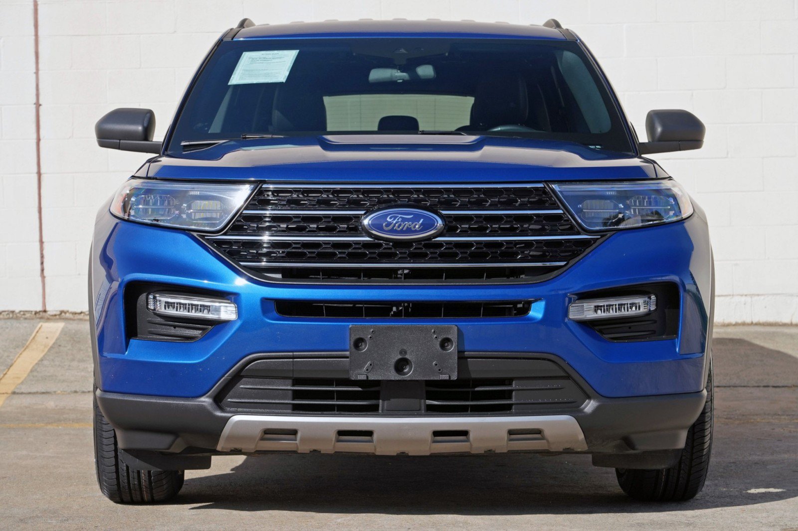 Used 2020 Ford Explorer XLT w/ Equipment Group 202A RWD image 6