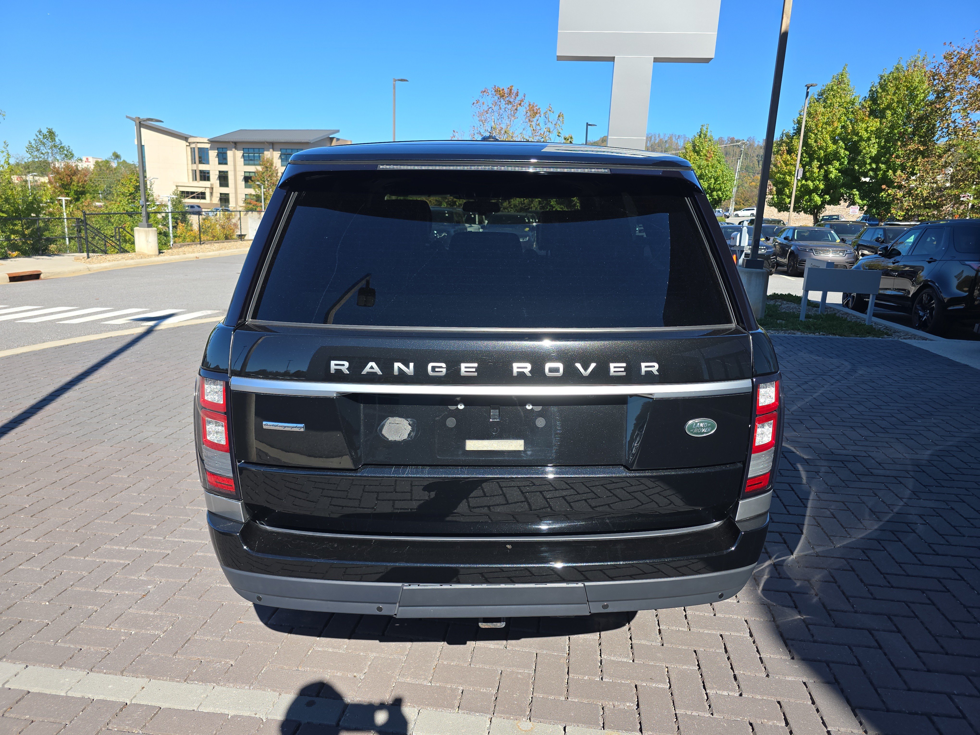 Used 2014 Land Rover Range Rover Autobiography AWD/4WD image 6