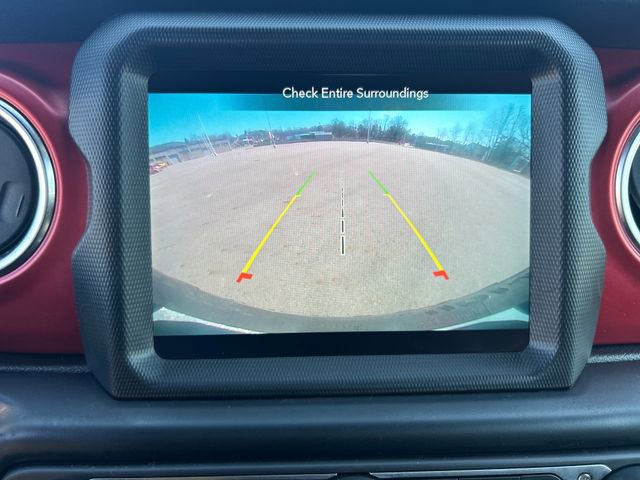 Used 2023 Jeep Wrangler Unlimited Rubicon AWD/4WD image 22