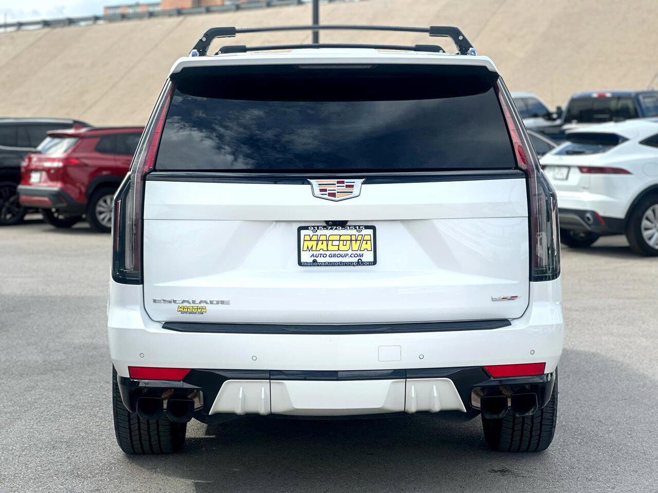 Used 2023 Cadillac Escalade V image 6