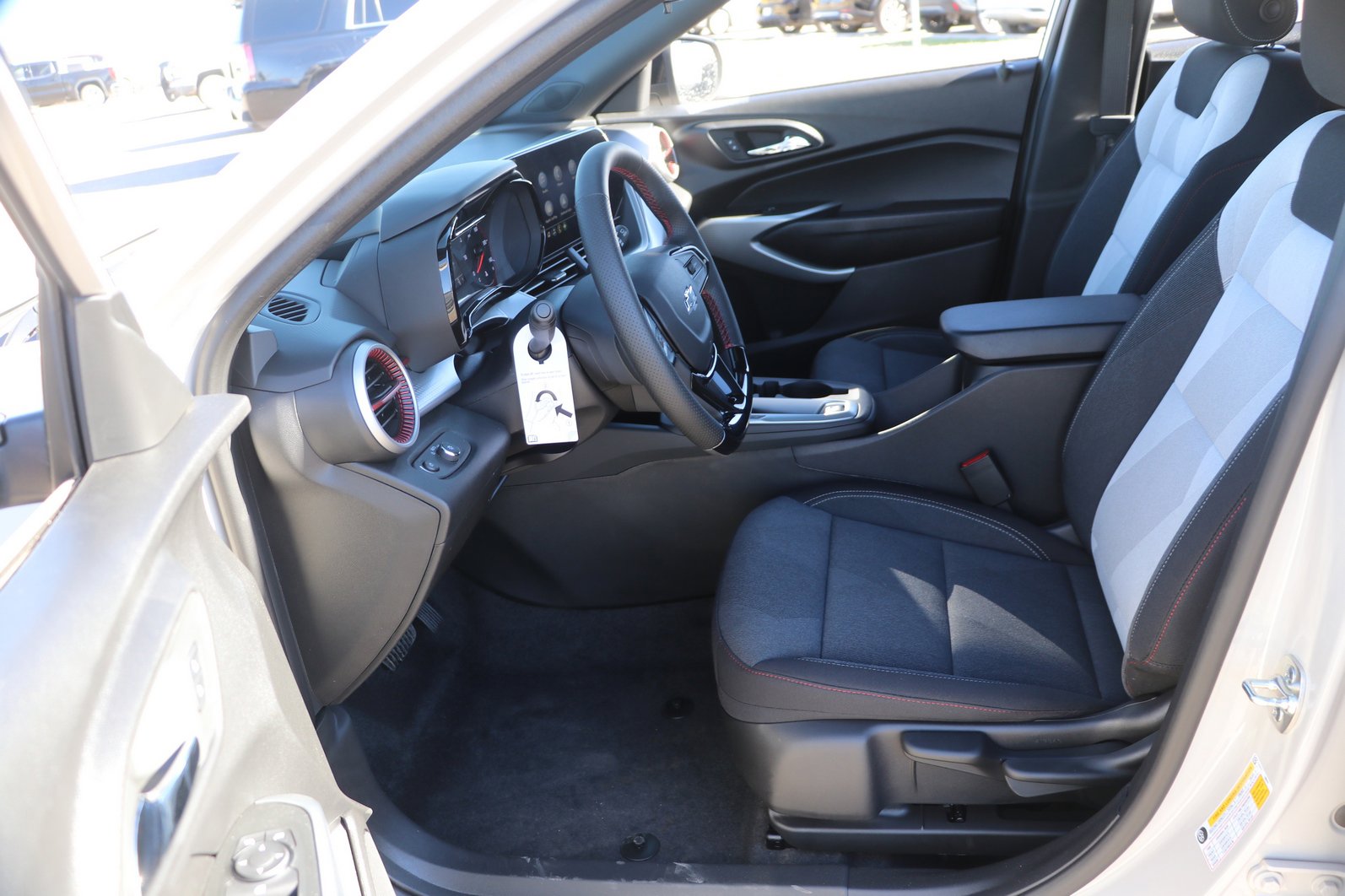 New 2026 Chevrolet Trax RS image 13