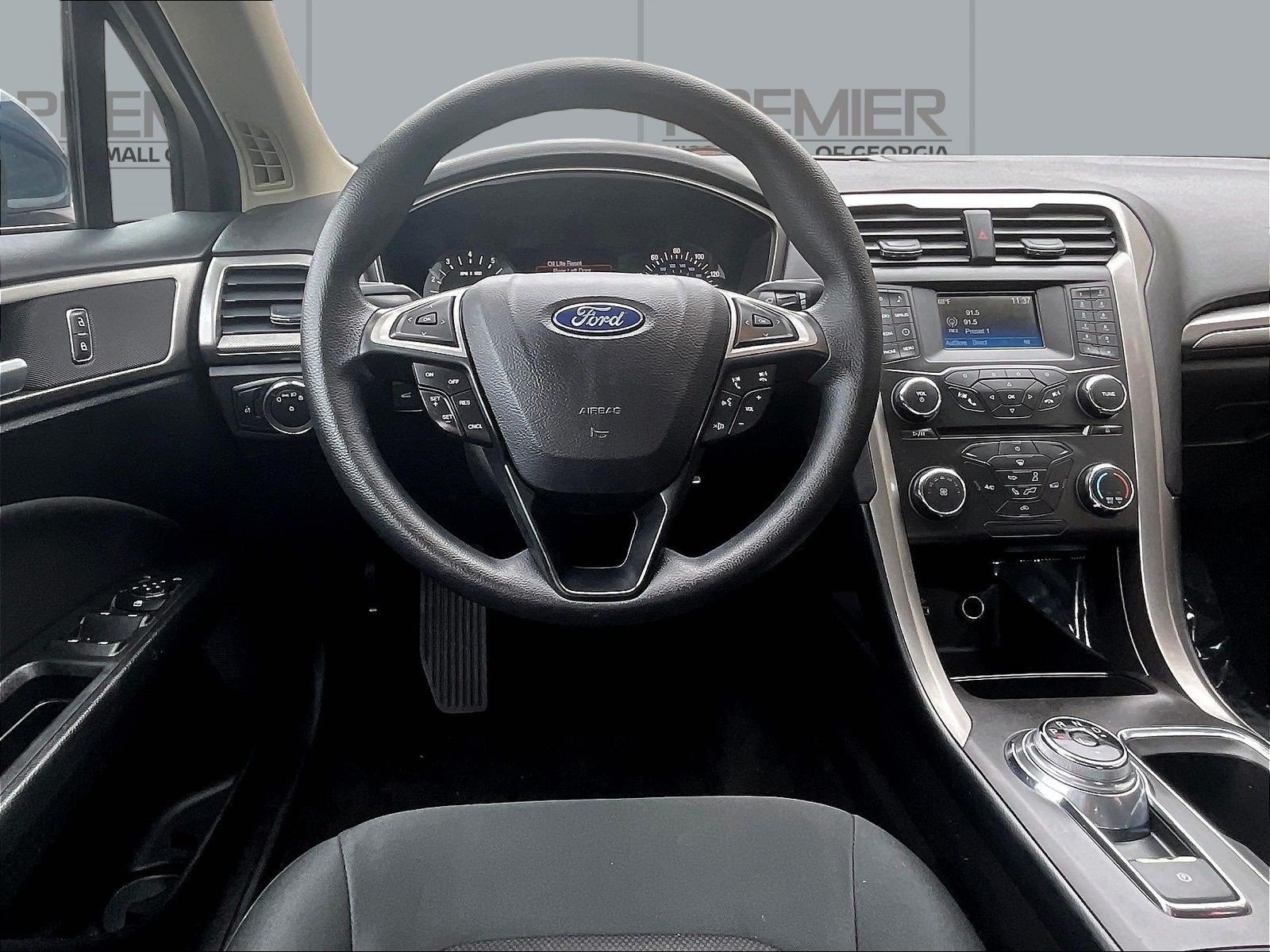 Used 2018 Ford Fusion SE FWD image 10