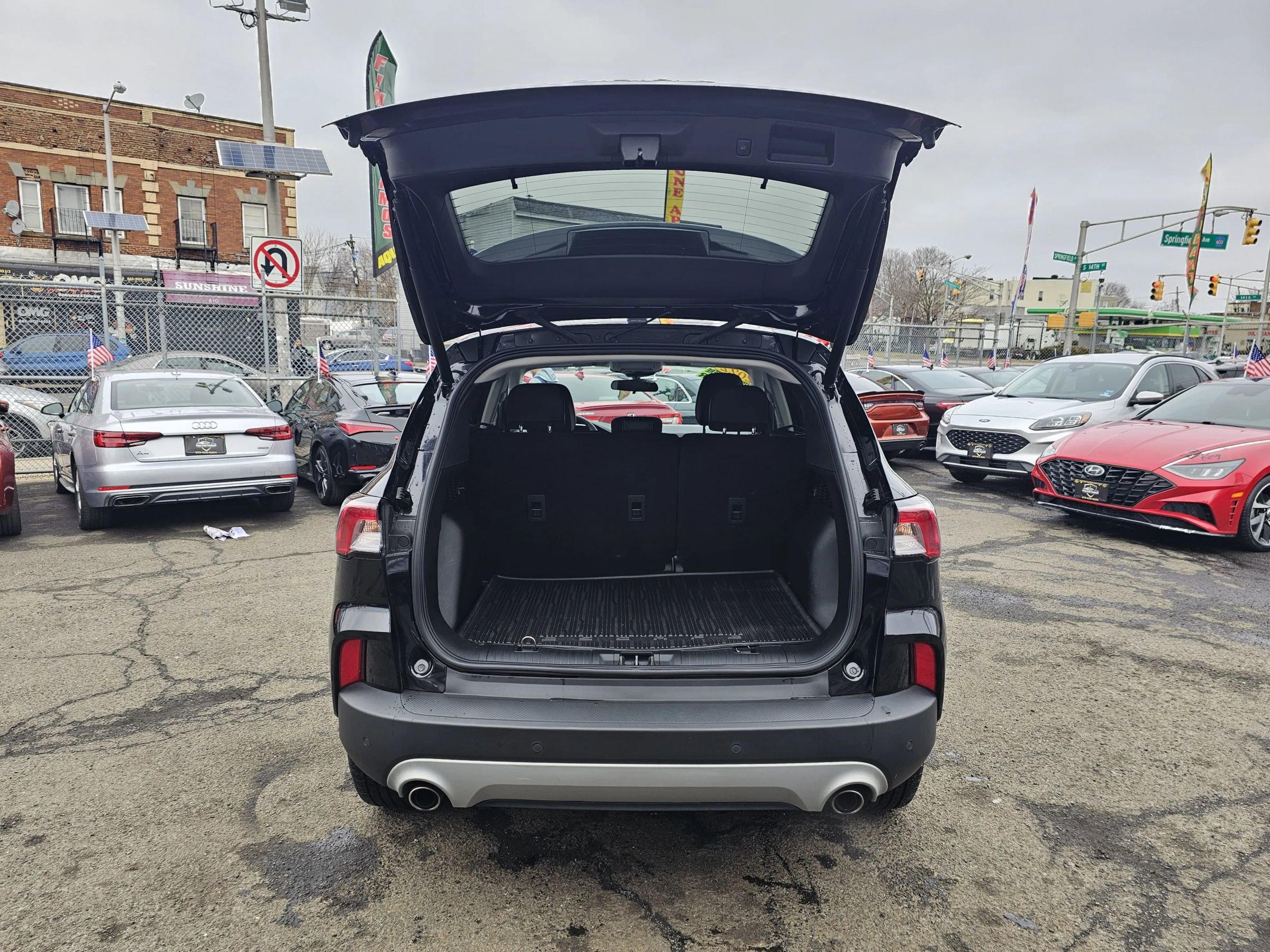 Used 2022 Ford Escape SEL image 8