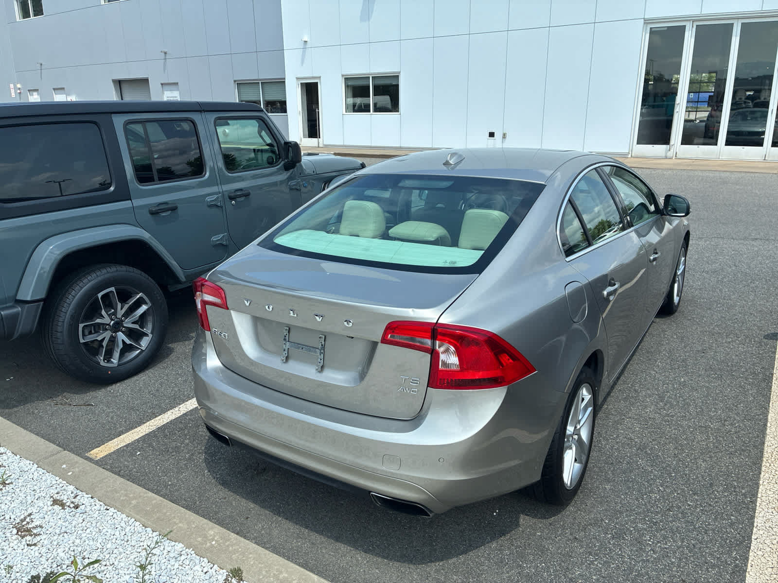 Used 2015 Volvo S60 T5 Premier w/ Convenience Package AWD/4WD image 3