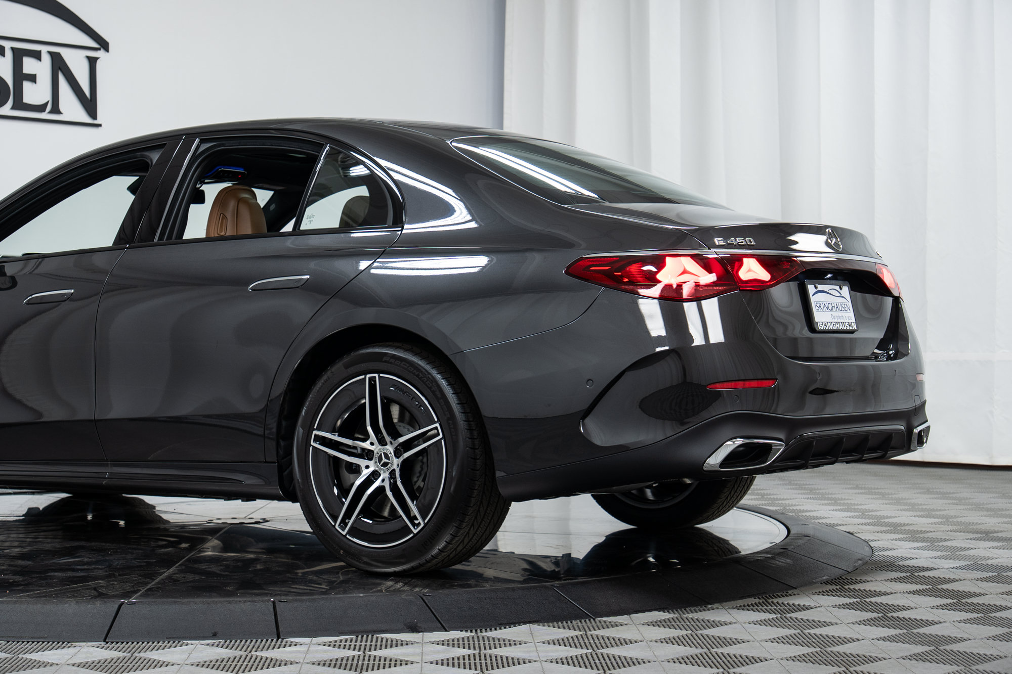 New 2026 Mercedes-Benz E 450 4MATIC Sedan image 29