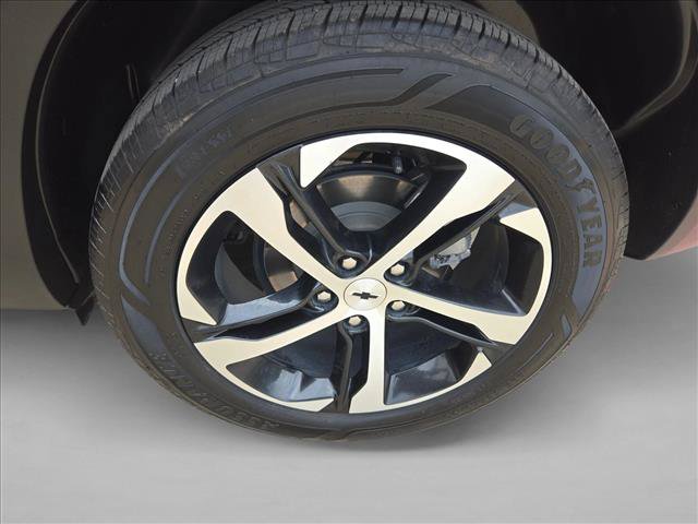 Used 2024 Chevrolet Trax RS w/ Driver Confidence Package FWD image 24