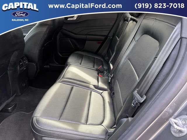Used 2022 Ford Escape SEL FWD image 18