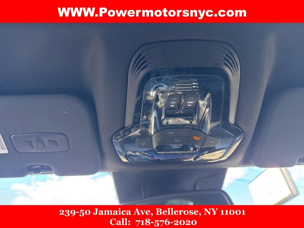 Used 2023 Alfa Romeo Stelvio Ti image 42