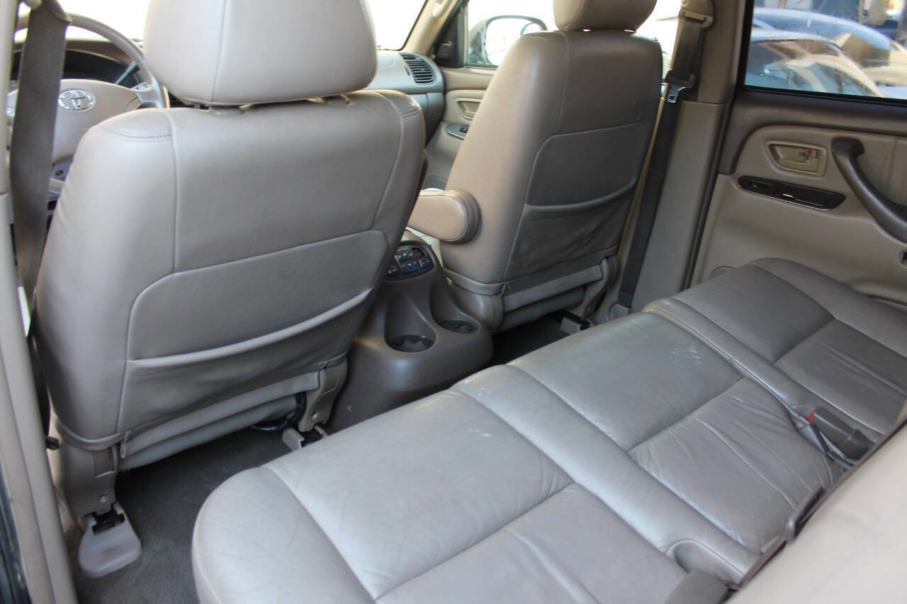 Used 2003 Toyota Sequoia Limited RWD image 25