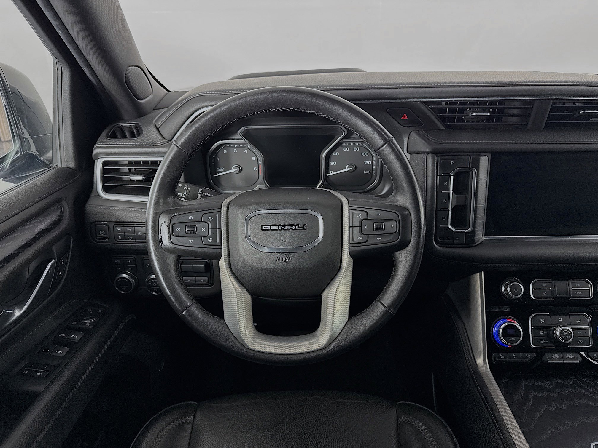 Used 2021 GMC Yukon Denali w/ Denali Ultimate Package image 23