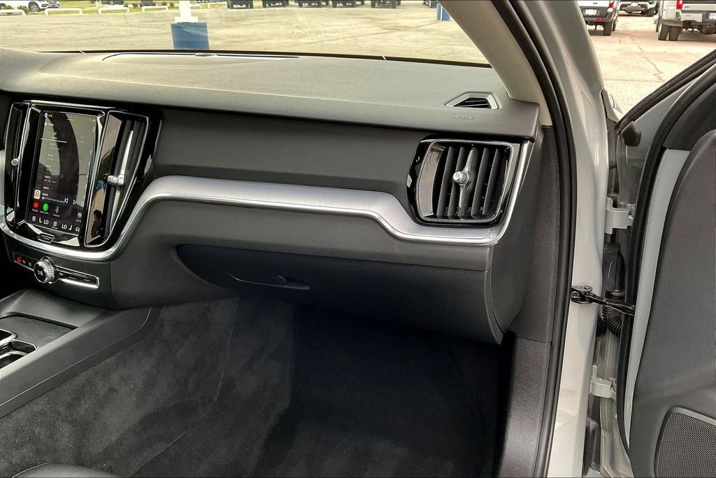 Used 2024 Volvo S60 B5 Core AWD/4WD image 15