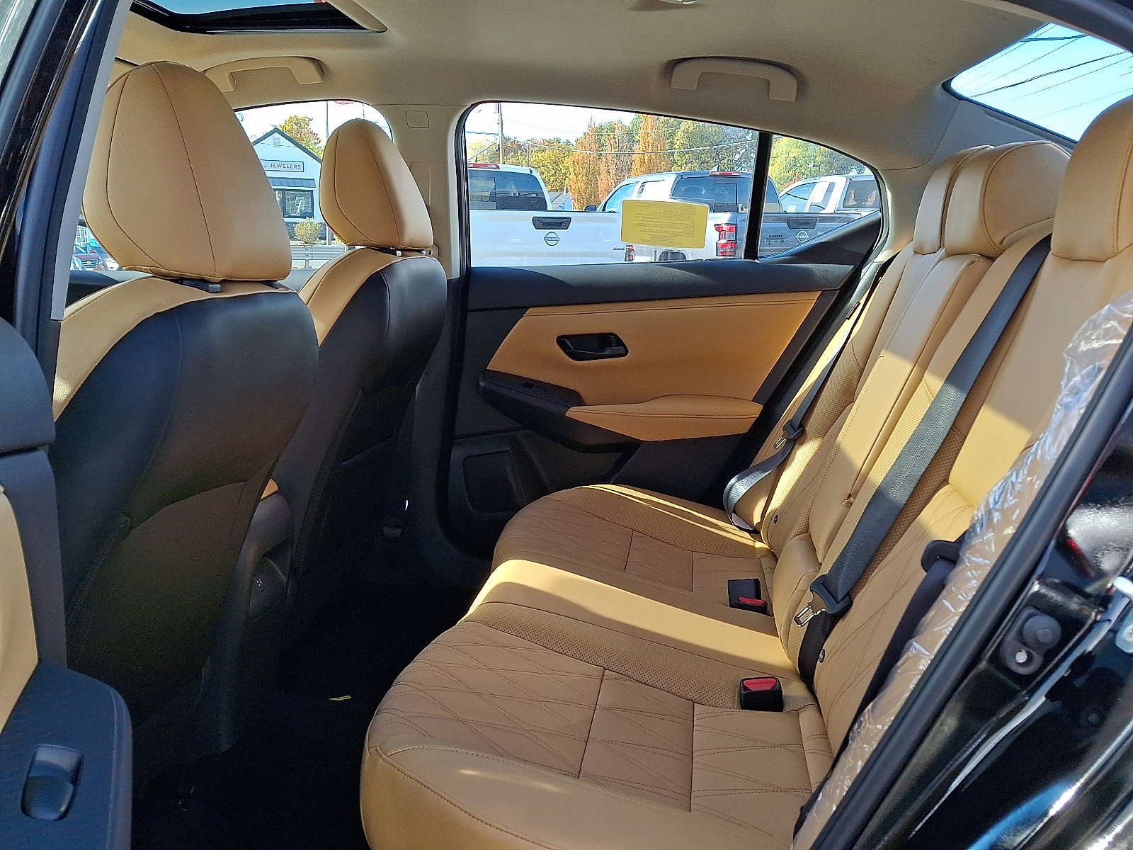 New 2025 Nissan Sentra SV w/ SV Premium Package image 6