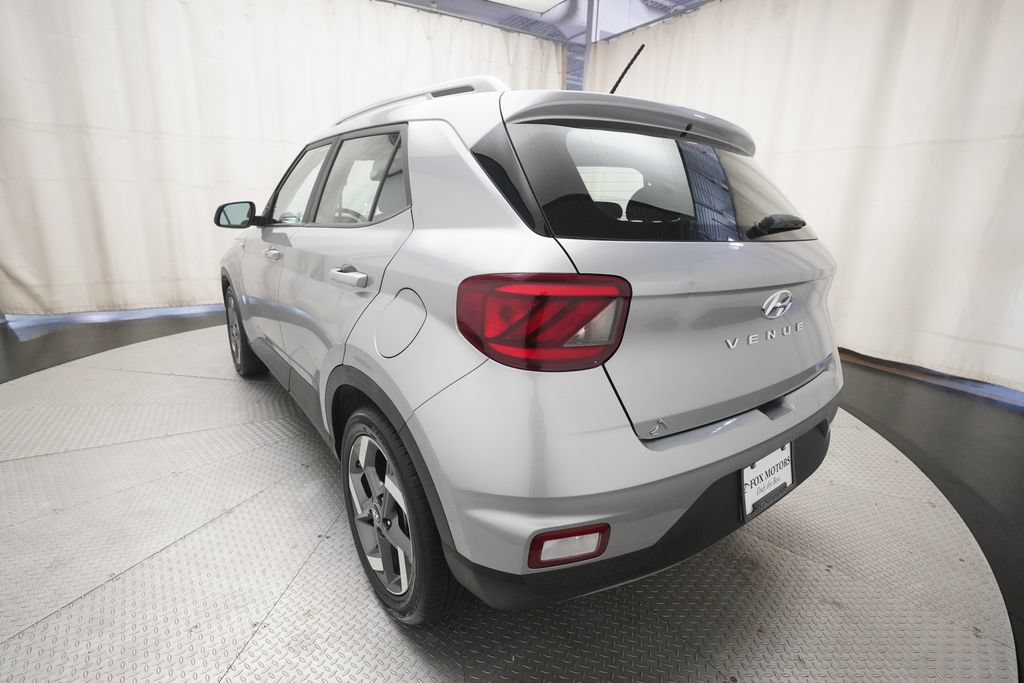 Used 2025 Hyundai Venue SEL FWD image 34