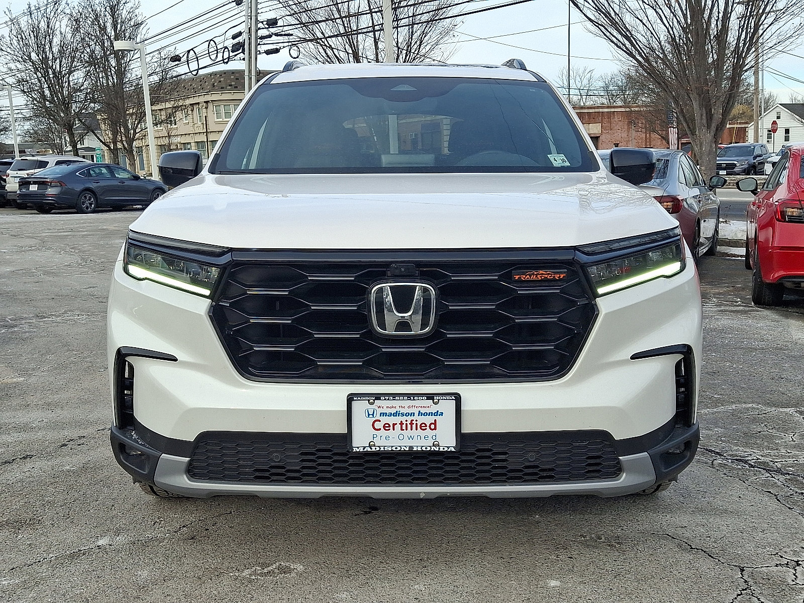 Certified 2025 Honda Pilot TrailSport image 3