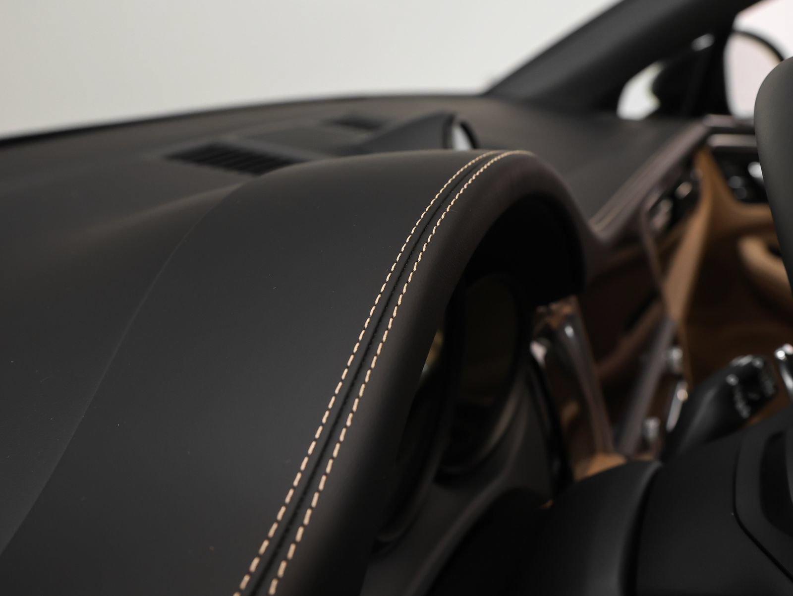 New 2026 Porsche Macan AWD/4WD image 29