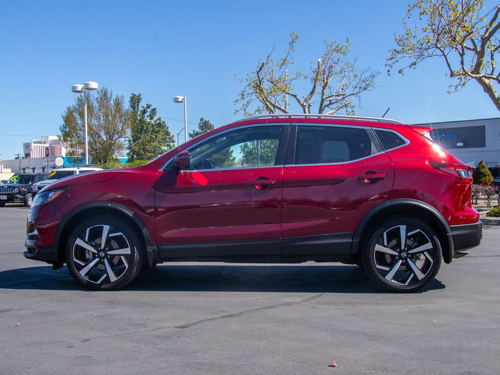 Used 2022 Nissan Rogue Sport SL image 4