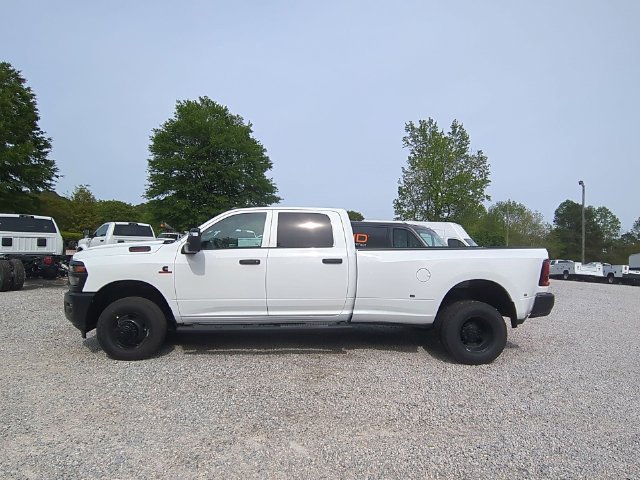New 2026 RAM 3500 Tradesman AWD/4WD image 2