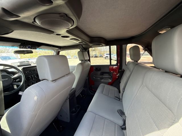 Used 2008 Jeep Wrangler Unlimited Rubicon w/ Dual Top Group AWD/4WD image 34