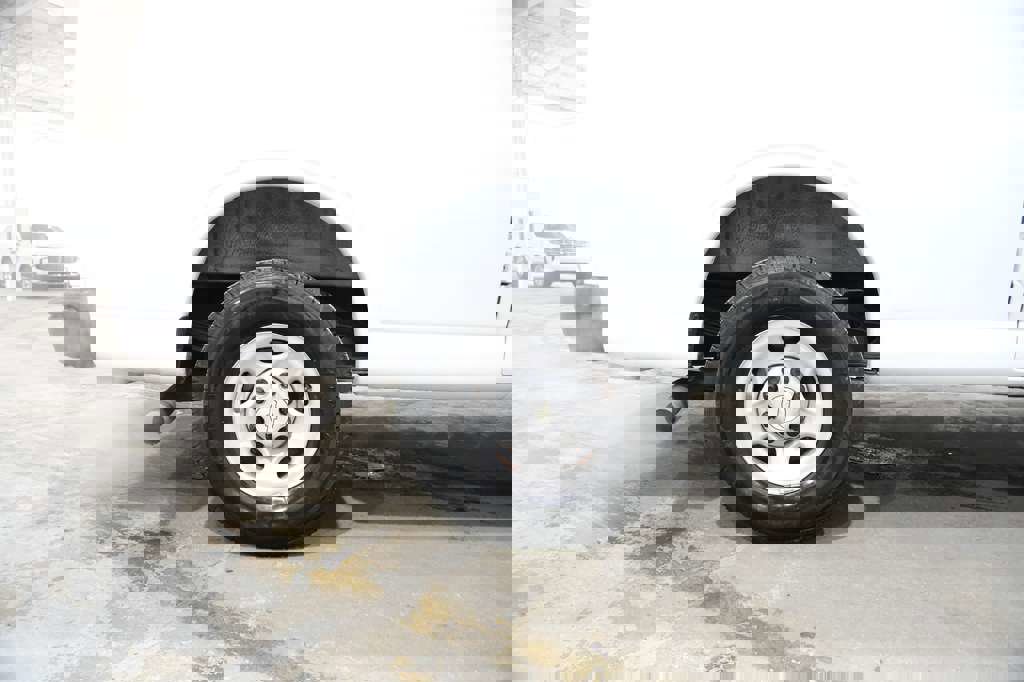 Used 2021 Chevrolet Express 3500 Extended w/ Driver Convenience Package image 12