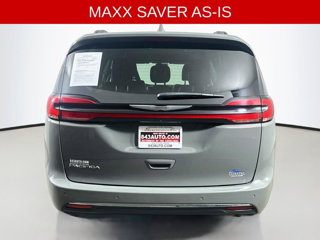 Used 2022 Chrysler Pacifica Touring-L FWD image 6
