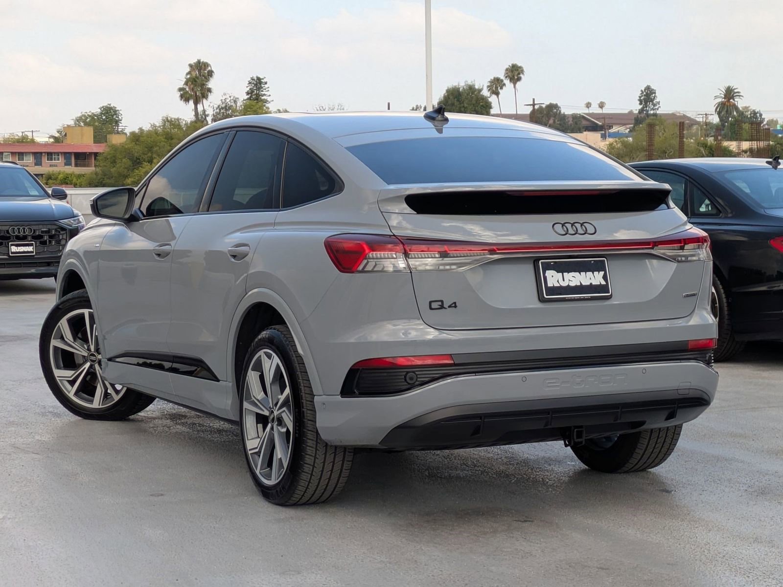 Used 2023 Audi Q4 e-tron Premium Plus w/ Premium Plus AWD/4WD image 2