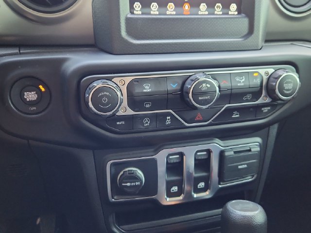 Used 2023 Jeep Wrangler Sport AWD/4WD image 38
