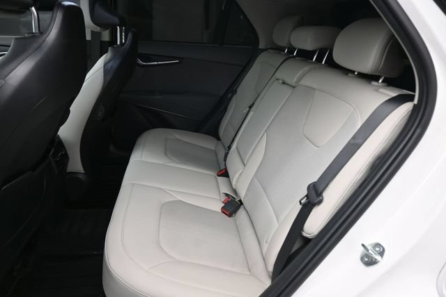 Used 2024 Kia Niro EX Touring FWD image 23
