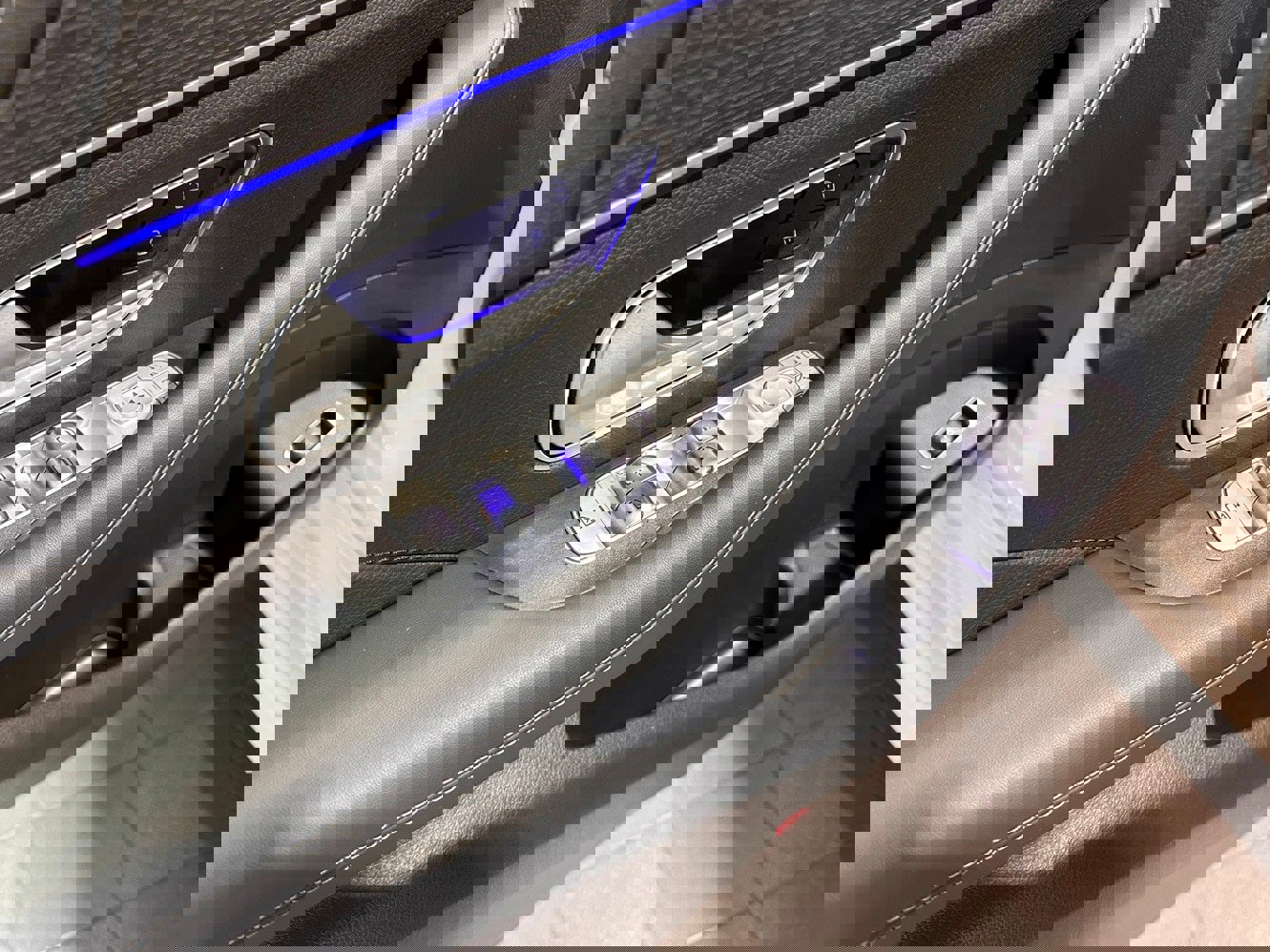 Used 2025 Mercedes-Benz GLE 53 AMG 4MATIC image 13