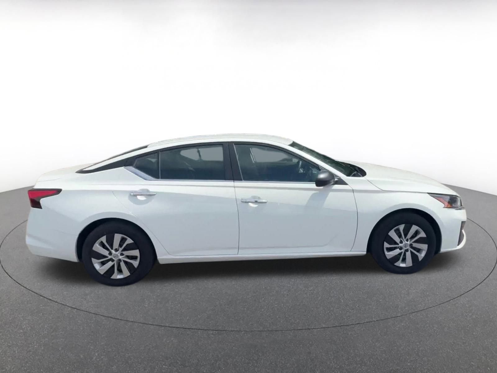 Used 2024 Nissan Altima 2.5 S image 16