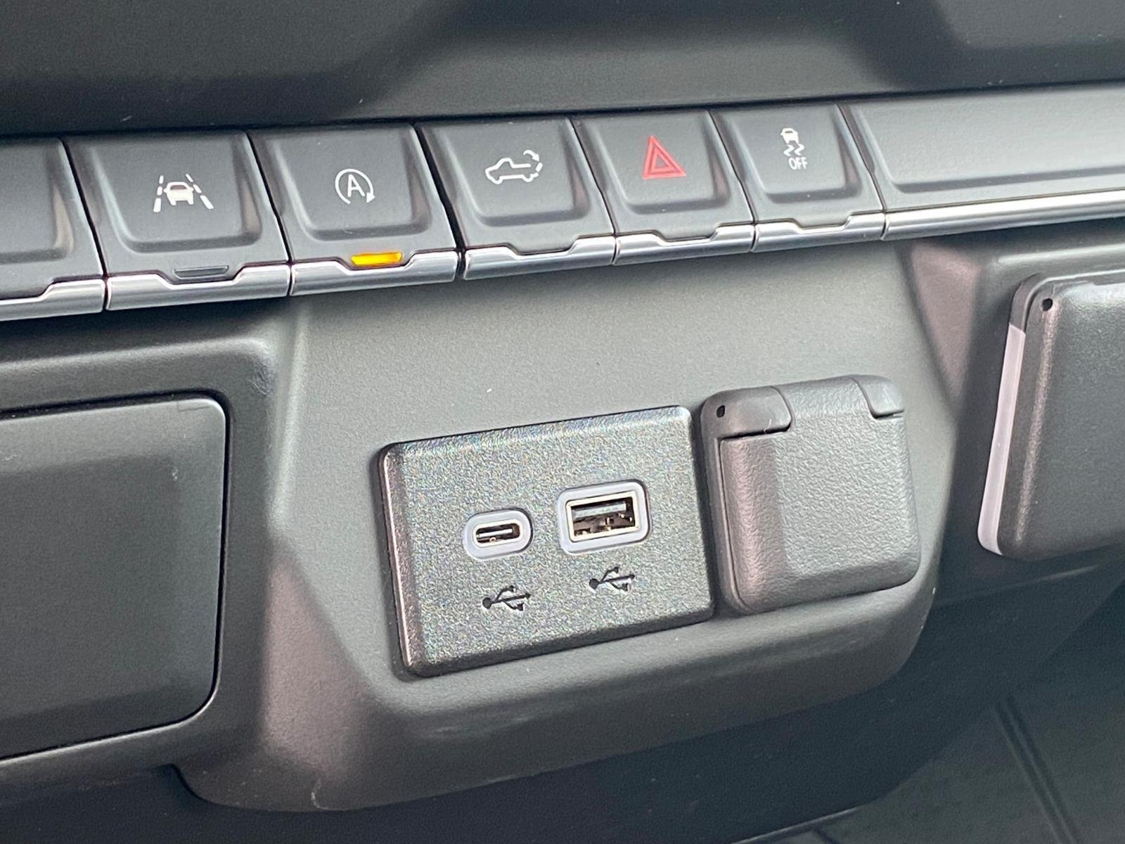 New 2026 Chevrolet Silverado 1500 Custom w/ Turbomax Blackout Package AWD/4WD image 19