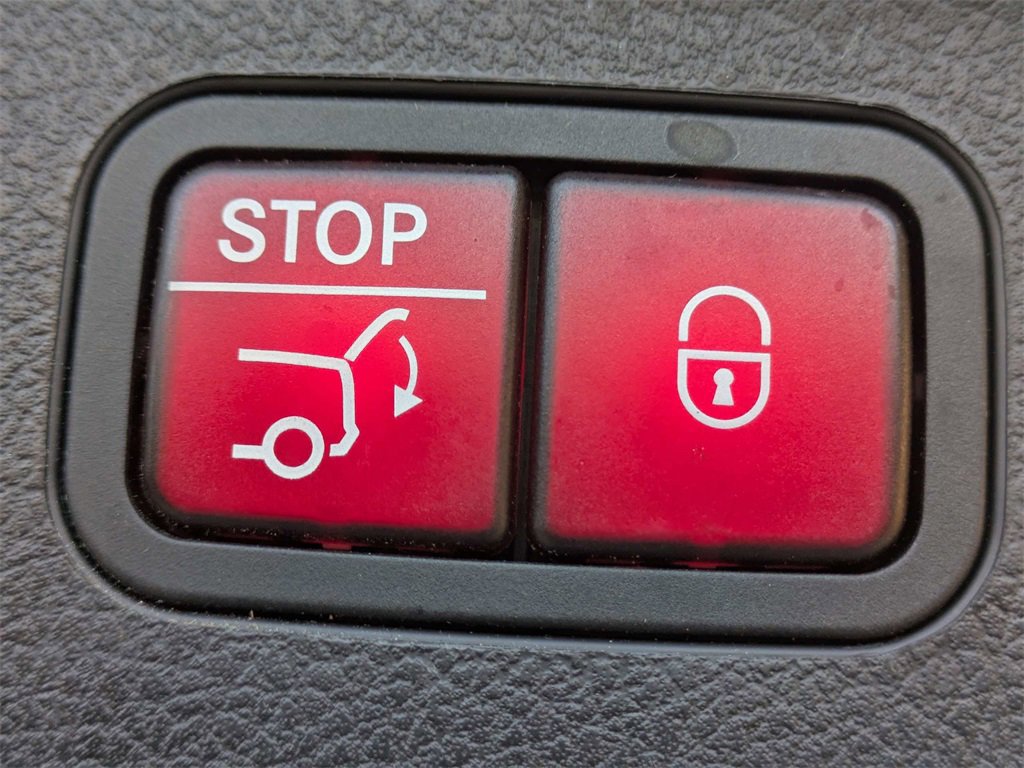 Used 2022 Mercedes-Benz GLE 350 4MATIC image 14