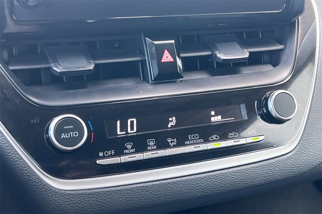 Certified 2025 Toyota Corolla LE image 21