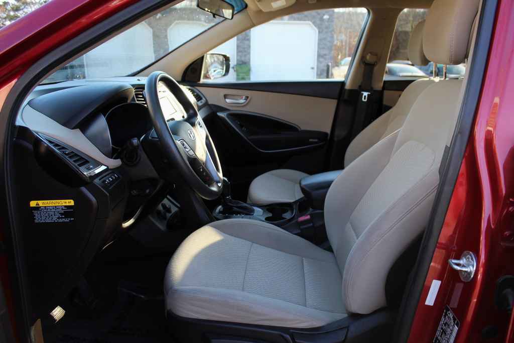 Used 2017 Hyundai Santa Fe Sport FWD image 25