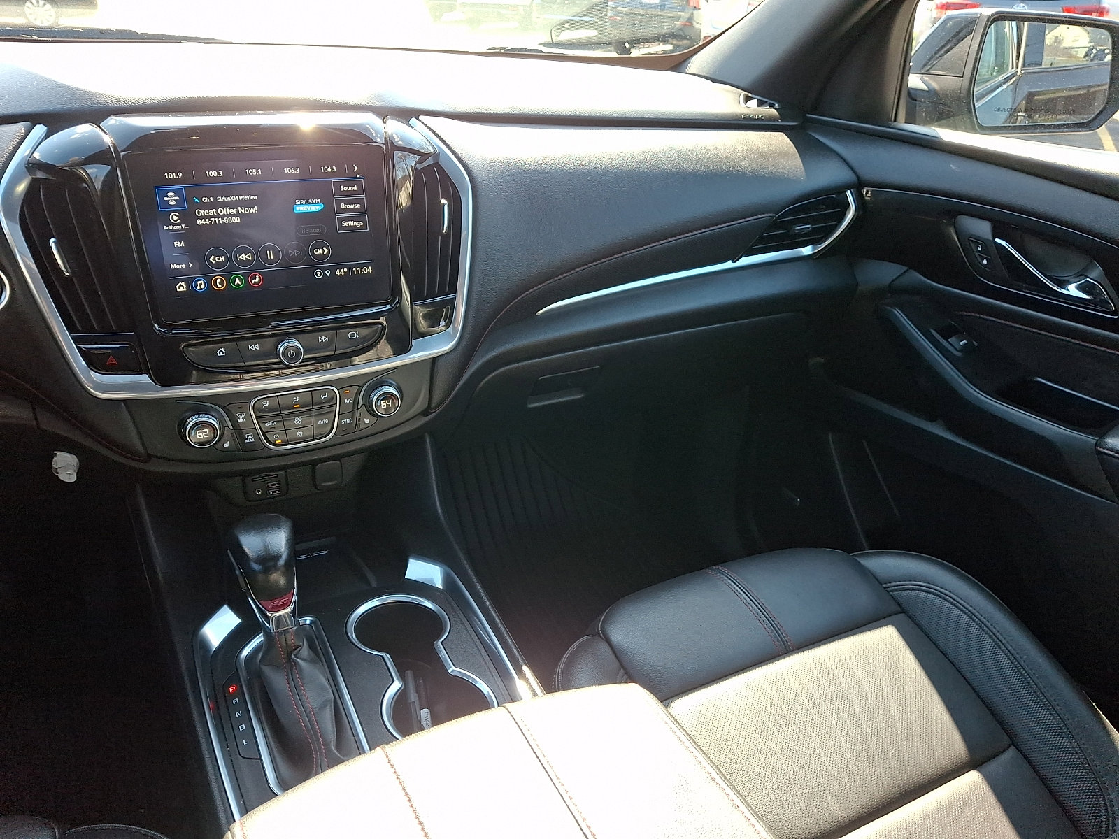 Used 2022 Chevrolet Traverse RS image 16