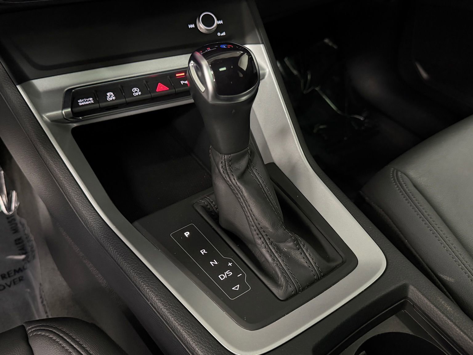 Used 2022 Audi Q3 2.0T Premium image 31