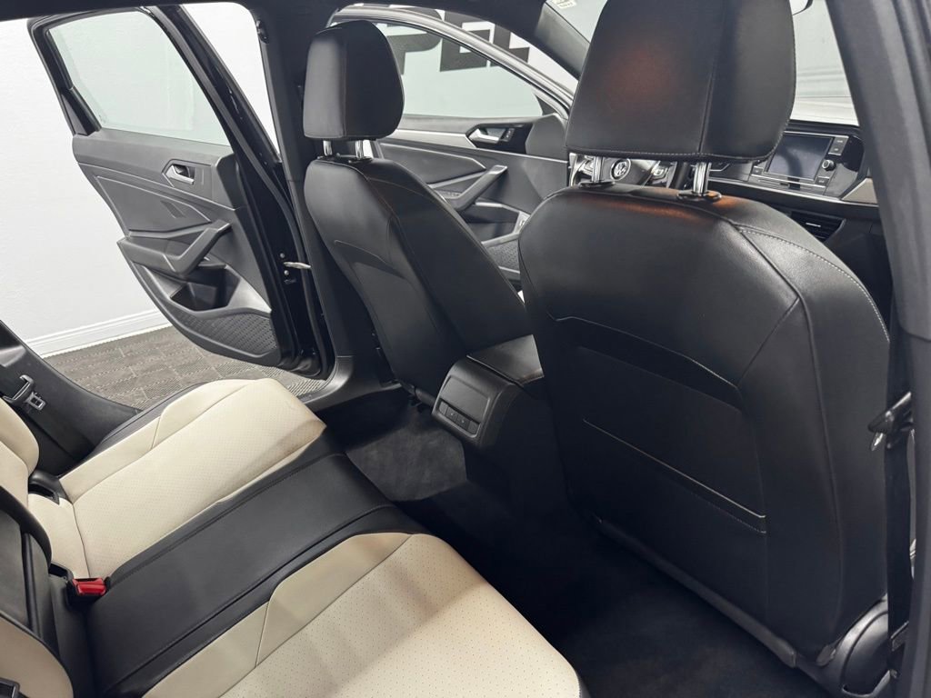 Used 2019 Volkswagen Jetta R-Line w/ R-Line Cold Weather Package FWD image 48