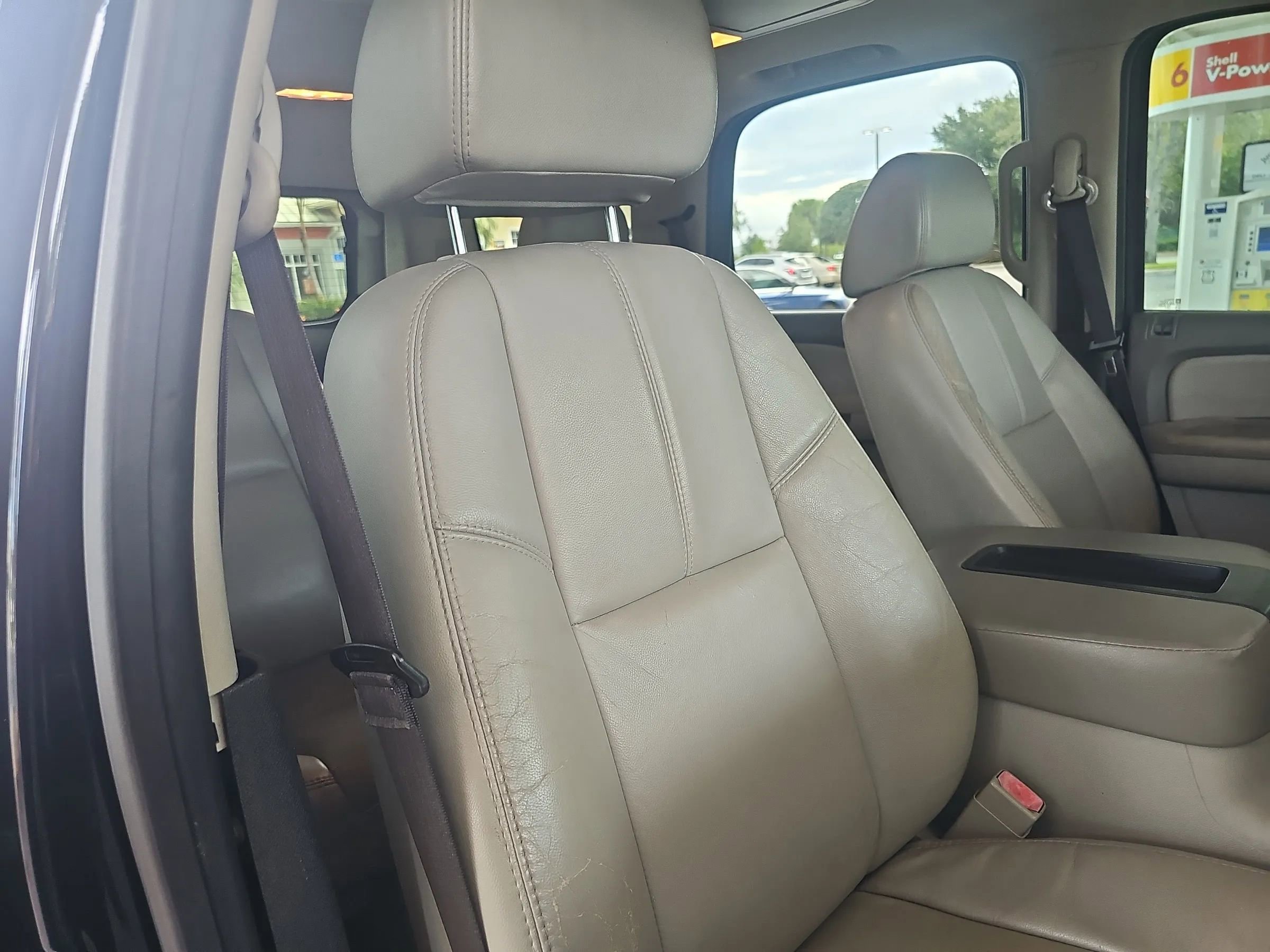 Used 2013 GMC Yukon Denali image 37