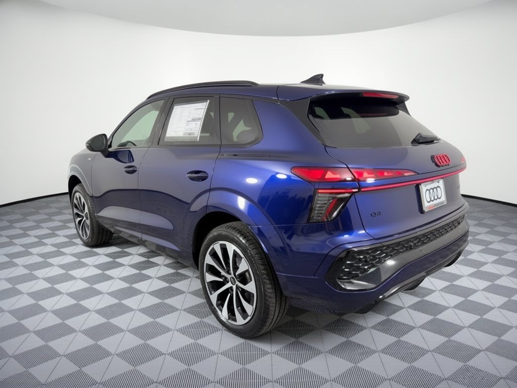 New 2026 Audi Q3 quattro 2.0T AWD/4WD image 3