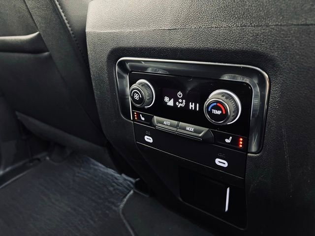 Used 2024 Chevrolet Suburban RST w/ Luxury Package image 14