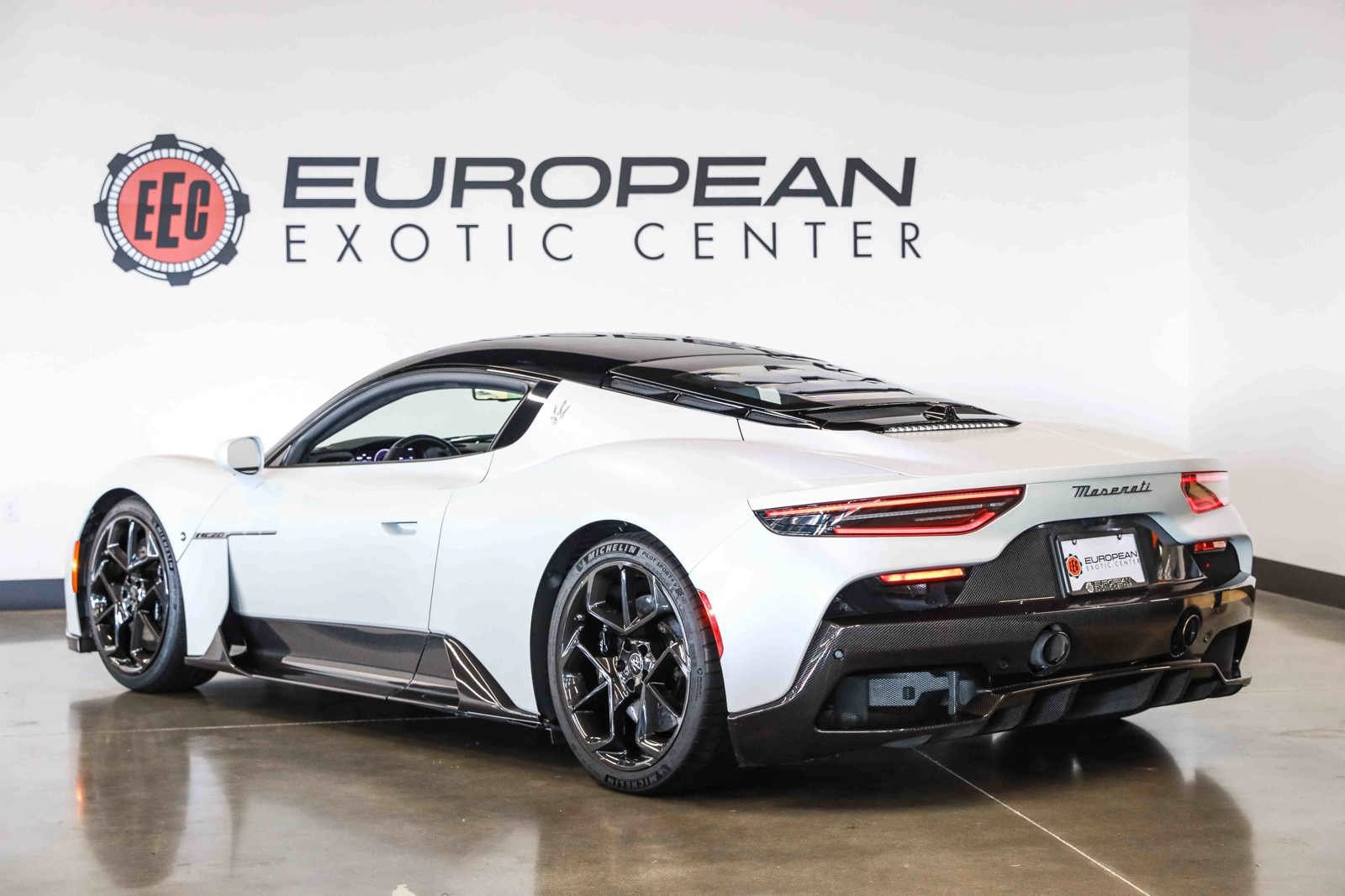 Used 2022 Maserati MC20 Coupe RWD image 10