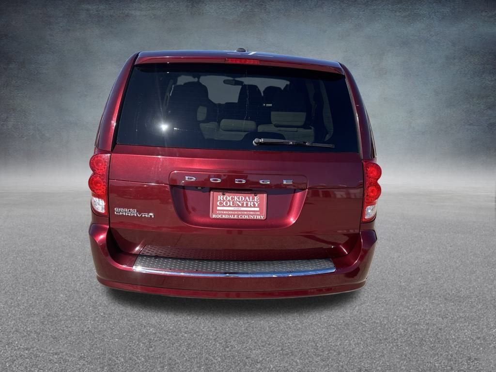 Used 2018 Dodge Grand Caravan SE w/ UConnect Hands-Free Group image 4