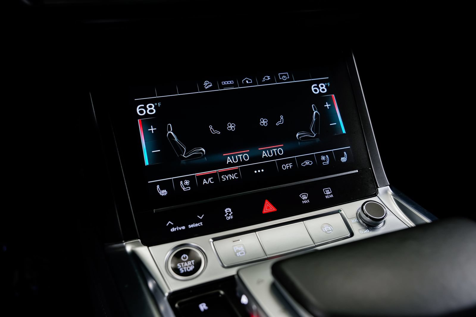 Used 2021 Audi e-tron Premium Plus w/ Premium Plus Package AWD/4WD image 14