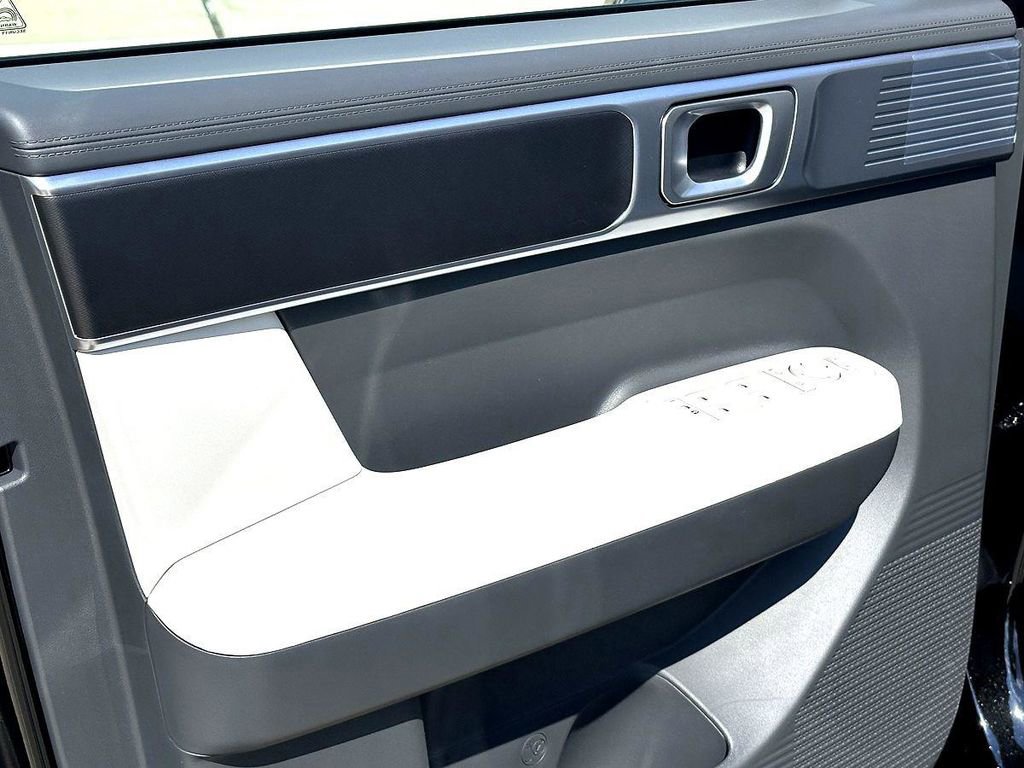 New 2026 Hyundai Santa Fe SE FWD image 12