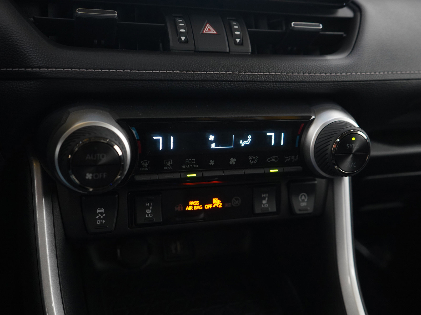 Used 2025 Toyota RAV4 XLE Premium w/ Weather Package AWD/4WD image 23