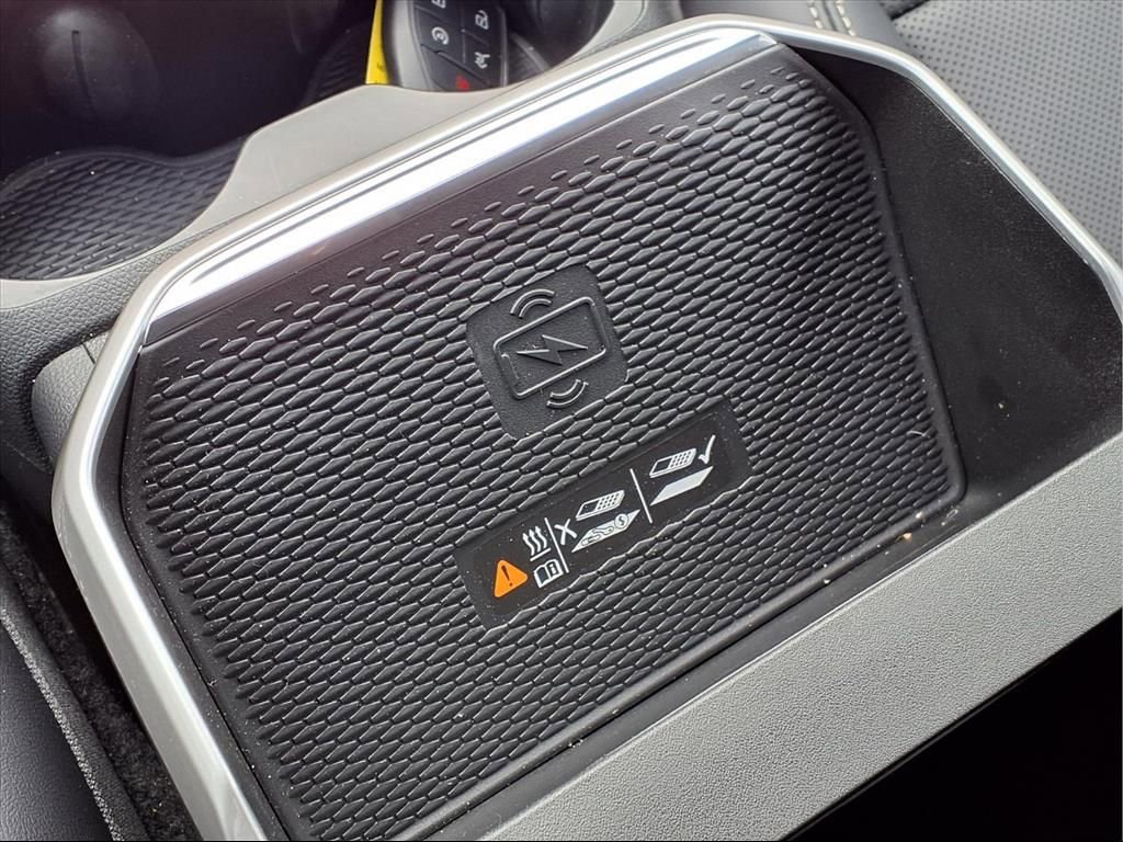 Used 2025 GMC Terrain Elevation w/ Elevation Premium Package image 16